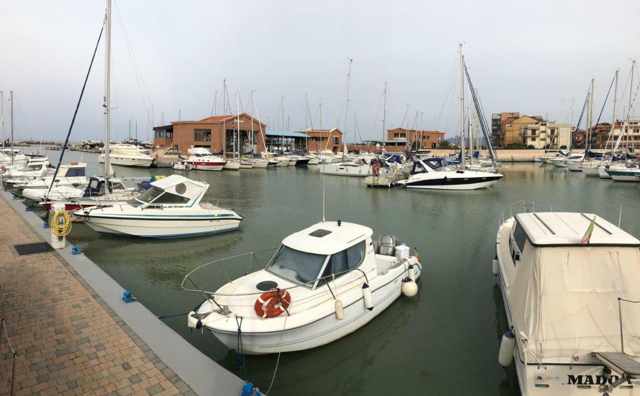 Yacht Suite Marina Di Grosseto Exterior foto